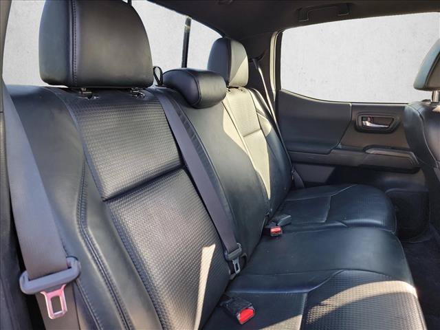Used 2020 Toyota Tacoma TRD Sport w/ TRD Premium Sport Package RWD image 15