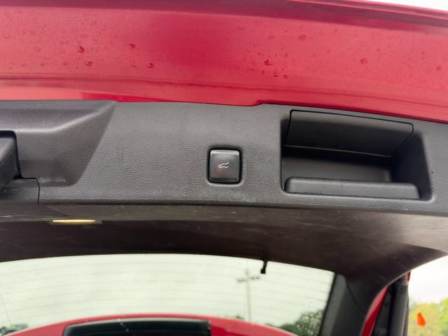 Used 2022 Ford Escape Titanium FWD image 12