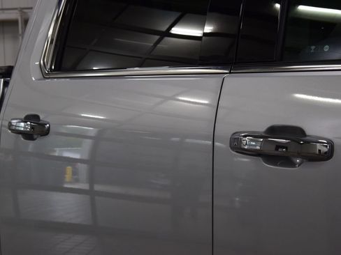 Used 2023 GMC Sierra 2500 Denali AWD/4WD image 21