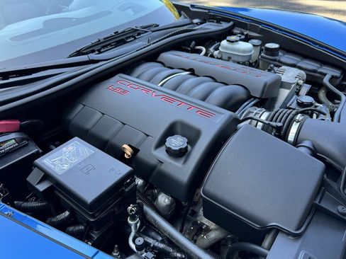 Used 2011 Chevrolet Corvette Convertible w/ Preferred Equipment Group RWD image 30