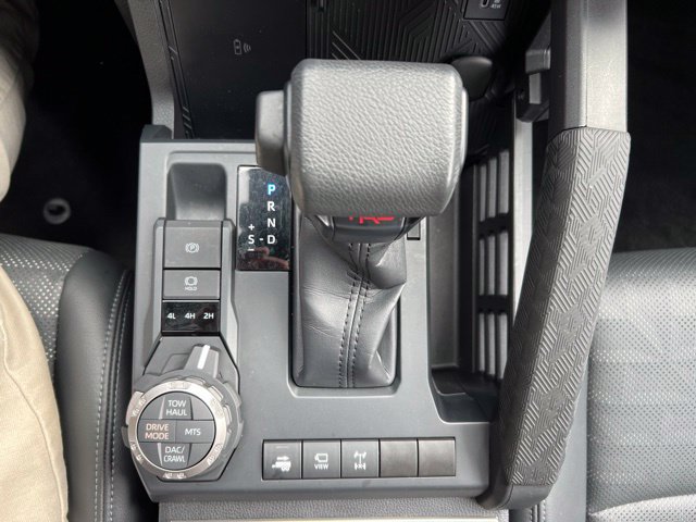 Used 2024 Toyota Tacoma TRD Off-Road w/ TRD Off Road Premium Package AWD/4WD image 21