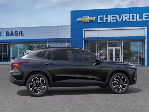 New 2026 Chevrolet Trax RS FWD image 5