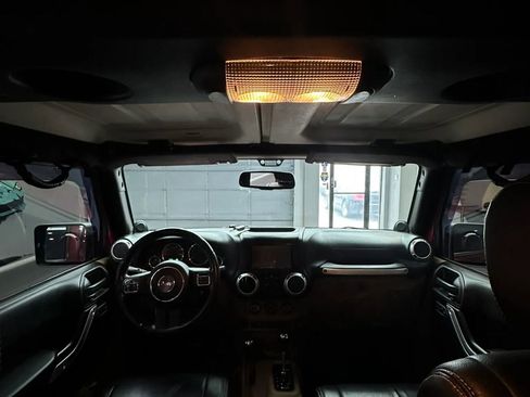 Used 2012 Jeep Wrangler Unlimited Sahara w/ Connectivity Group AWD/4WD image 21