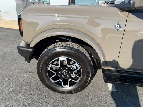 Certified 2025 Ford Bronco Outer Banks image 11