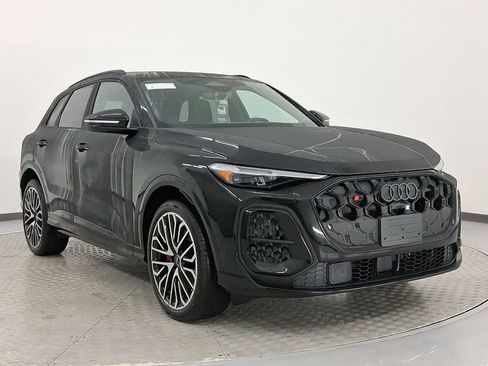 New 2025 Audi SQ5 Premium Plus image 7