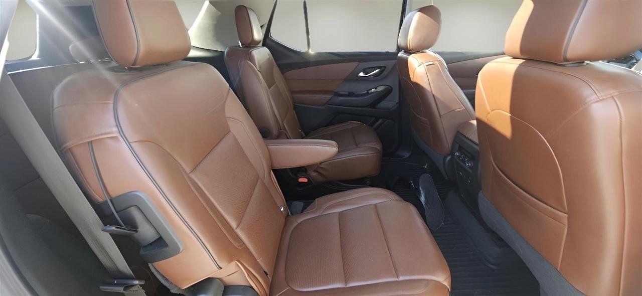Used 2018 Chevrolet Traverse High Country AWD/4WD image 31
