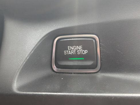 Used 2016 Chevrolet Camaro LT RWD image 15