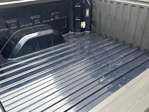 Used 2022 Chevrolet Silverado 1500 LT image 15