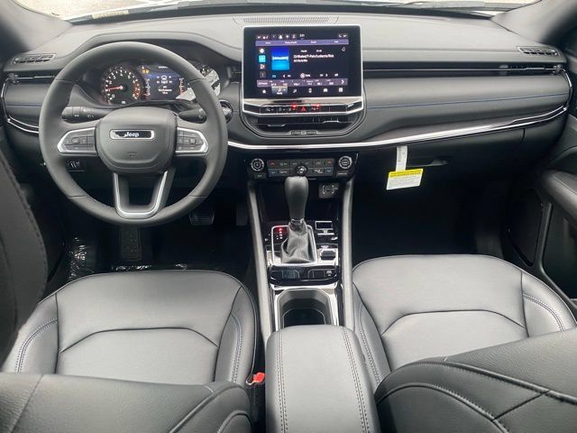 New 2026 Jeep Compass Limited AWD/4WD image 33