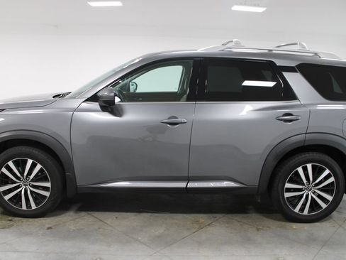 Used 2023 Nissan Pathfinder Platinum AWD/4WD image 6