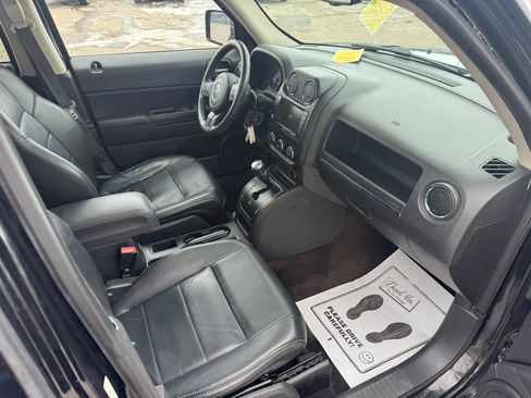 Used 2014 Jeep Patriot High Altitude image 12