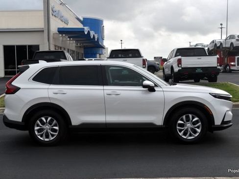 Used 2026 Honda CR-V LX image 3