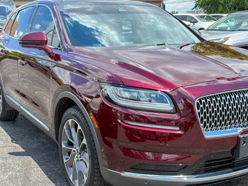 Used 2022 Lincoln Nautilus Reserve w/ Equipment Group 201A AWD/4WD image 3