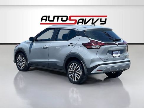 Used 2023 Nissan Kicks SV FWD image 5