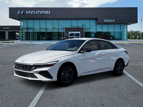 New 2026 Hyundai Elantra Sport FWD image 2