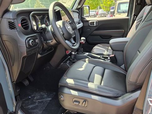 New 2026 Jeep Wrangler Unlimited Rubicon AWD/4WD image 15