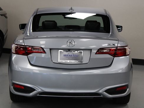 Used 2017 Acura ILX w/ Technology Plus & A-SPEC image 9