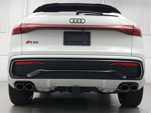 Used 2025 Audi SQ5 Prestige AWD/4WD image 6