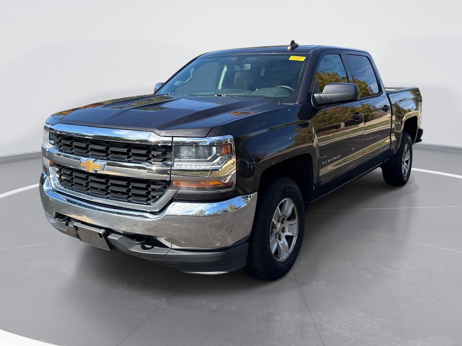 Used 2016 Chevrolet Silverado 1500 LT AWD/4WD image 3