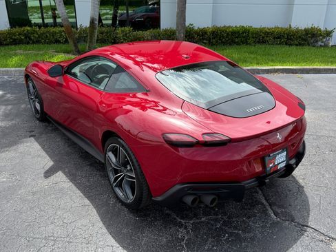 Used 2021 Ferrari Roma RWD image 16