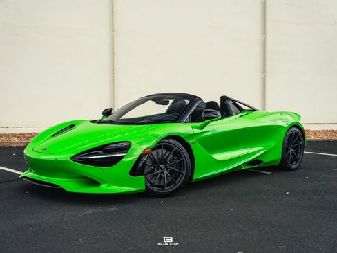 Used 2025 McLaren 750S Spider image 1
