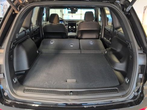 New 2025 Jeep Grand Cherokee Laredo w/ Luxury Tech Group I image 29