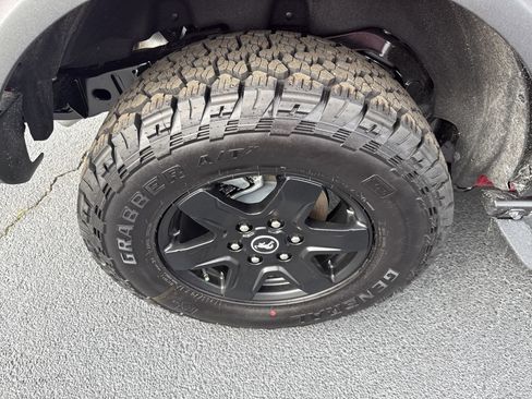 New 2025 Ford Bronco Big Bend w/ Black Diamond Package image 14