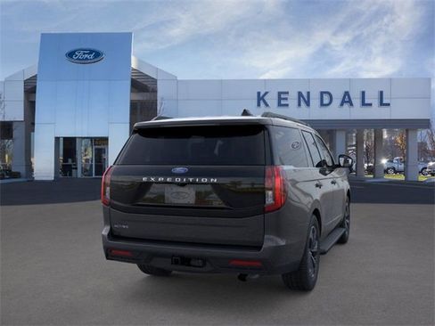Used 2026 Ford Expedition Active image 8
