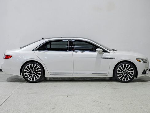 Used 2017 Lincoln Continental Black Label w/ Rear-seat Package AWD/4WD image 5