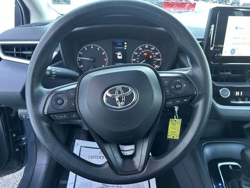 Used 2024 Toyota Corolla LE image 21
