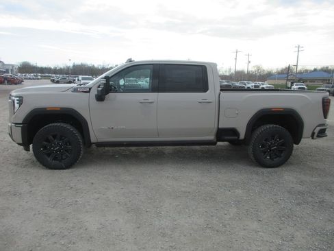 New 2026 GMC Sierra 2500 AT4 w/ AT4 Premium Plus Package image 9