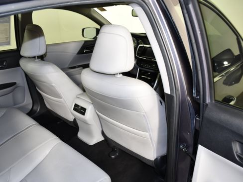 Used 2016 Honda Accord EX-L image 46