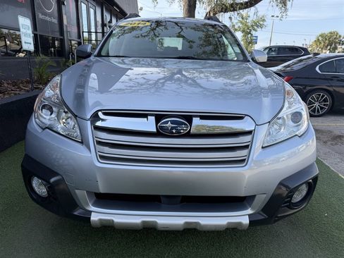Used 2014 Subaru Outback 2.5i Limited w/ Moonroof Package image 2