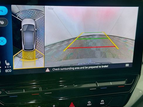 Used 2023 Volkswagen ID.4 Pro S Plus image 22