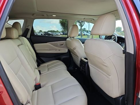 Used 2020 Nissan Murano SV w/ Premium Package FWD image 20