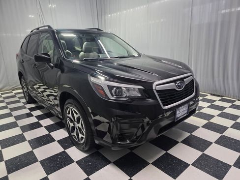 Used 2019 Subaru Forester Premium w/ Popular Package #1 AWD/4WD image 3