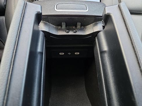 Used 2025 Mercedes-Benz CLA 250 4MATIC image 21