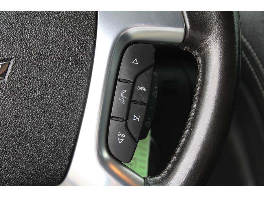 Used 2015 Chevrolet Traverse LT w/ Style and Technology Package FWD image 21