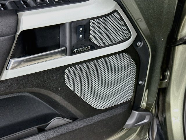 Certified 2023 Land Rover Defender 130 X-Dynamic SE AWD/4WD image 21