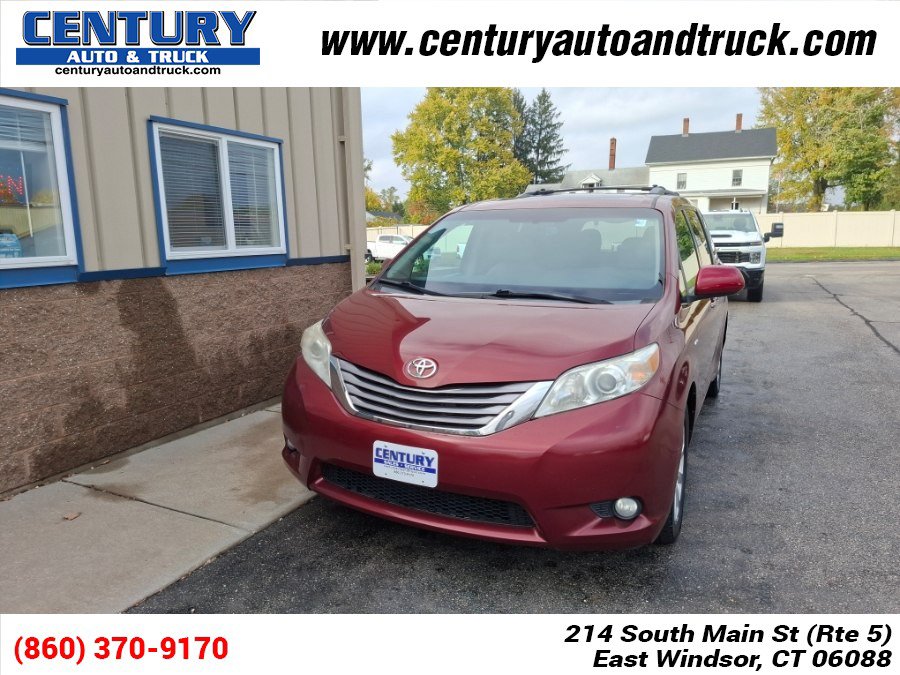 Used 2016 Toyota Sienna XLE w/ XLE Navigation Package AWD/4WD image 1