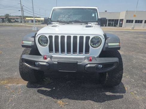 Used 2018 Jeep Wrangler Unlimited Rubicon AWD/4WD image 3