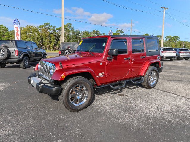 Used 2011 Jeep Wrangler Unlimited Sahara w/ Dual Top Group AWD/4WD image 4
