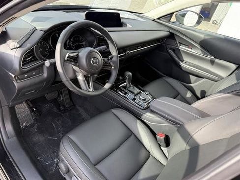 New 2025 MAZDA CX-30 AWD 2.5 S w/ Select Sport Pkg image 2
