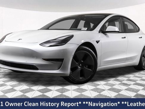 Used 2021 Tesla Model 3 Standard Range Plus image 2