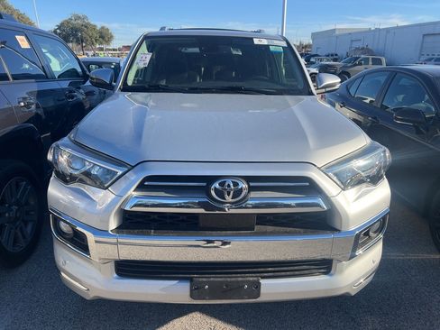 Used 2020 Toyota 4Runner Limited image 2