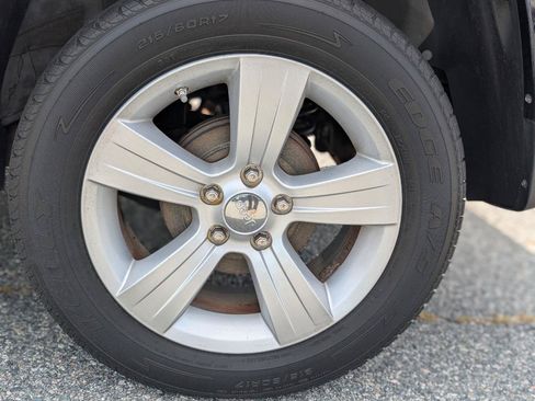 Used 2011 Jeep Patriot Latitude FWD image 3