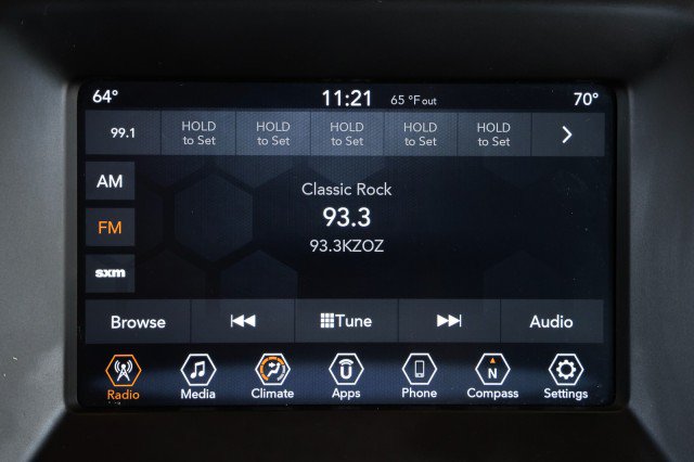 Used 2018 Jeep Compass Latitude w/ Popular Equipment Group FWD image 14