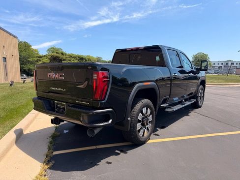 Used 2025 GMC Sierra 2500 Denali w/ Technology Package AWD/4WD image 11