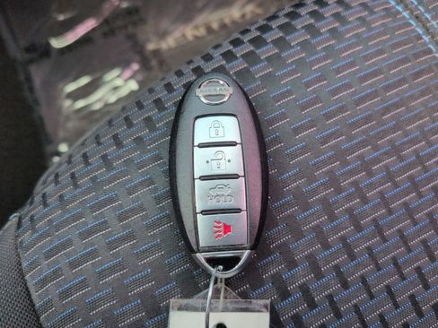 Used 2016 Nissan Sentra SR FWD image 27