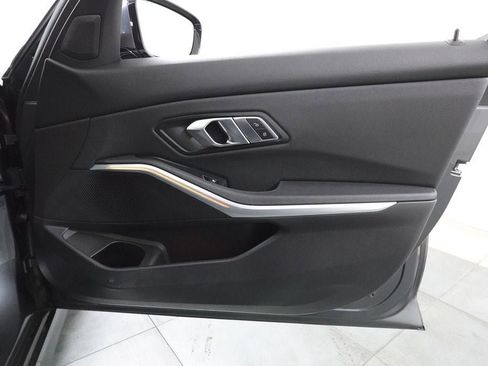 Used 2020 BMW 330i xDrive Sedan w/ Premium Package image 32